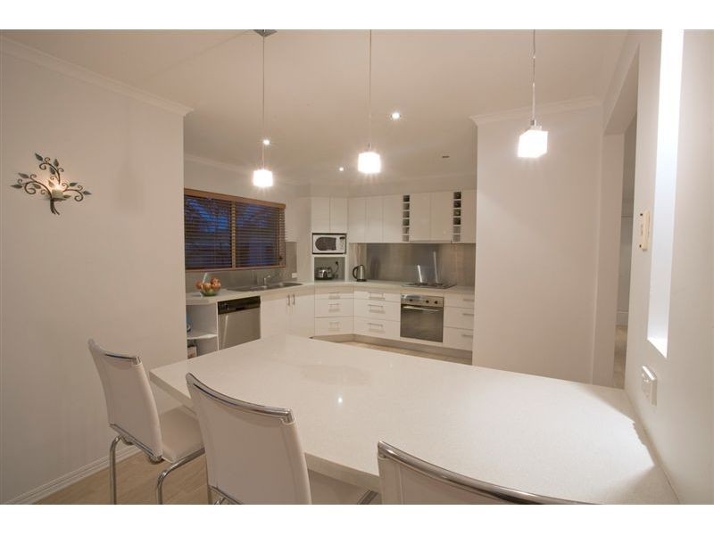 Castaways Beach QLD 4567