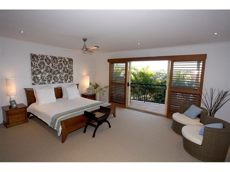 Castaways Beach QLD 4567