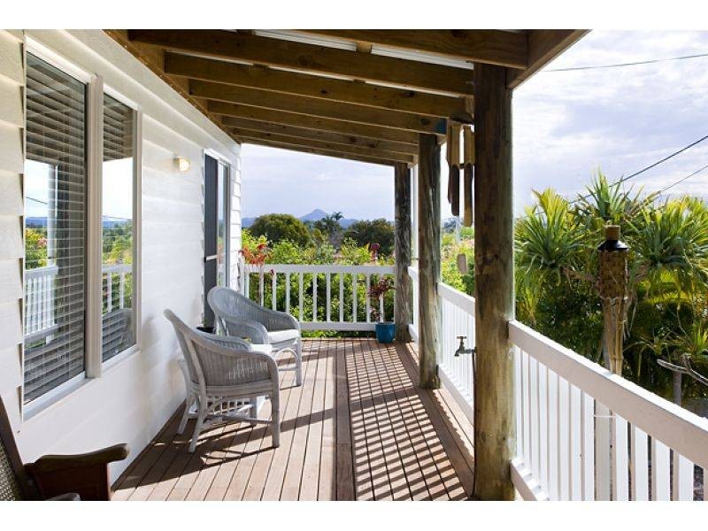 10 Newport Street, Sunrise Beach QLD 4567