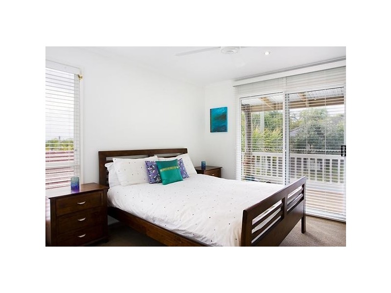 10 Newport Street, Sunrise Beach QLD 4567