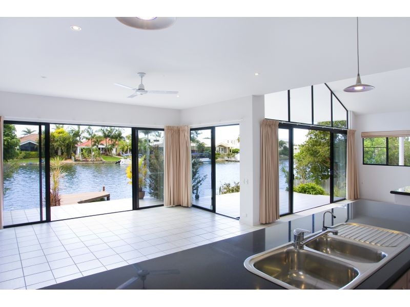 Noosa Waters QLD 4566