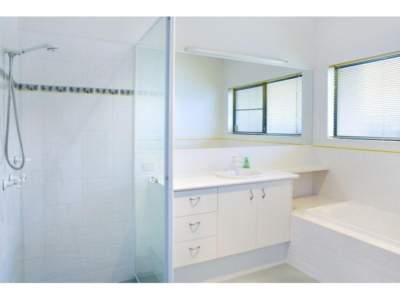 Noosa Waters QLD 4566