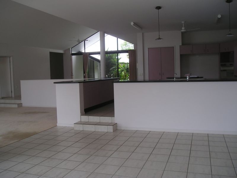 Noosa Waters QLD 4566