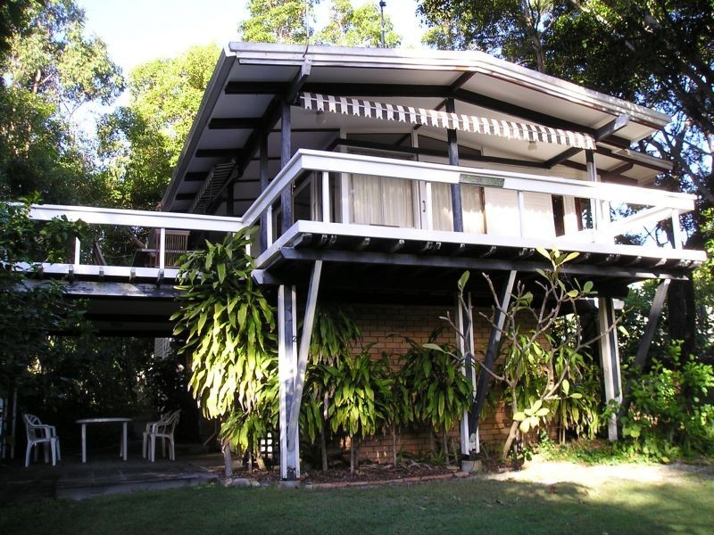 Little Cove QLD 4567