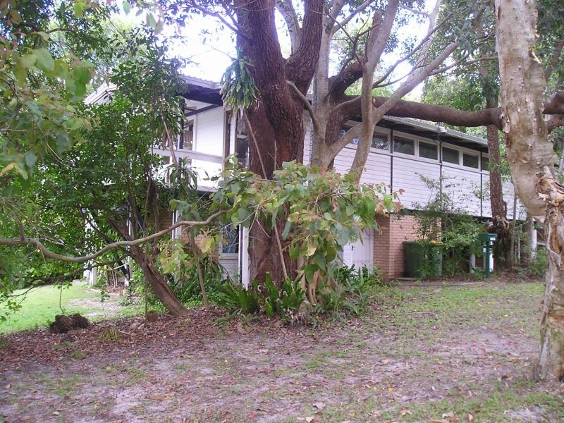 Little Cove QLD 4567