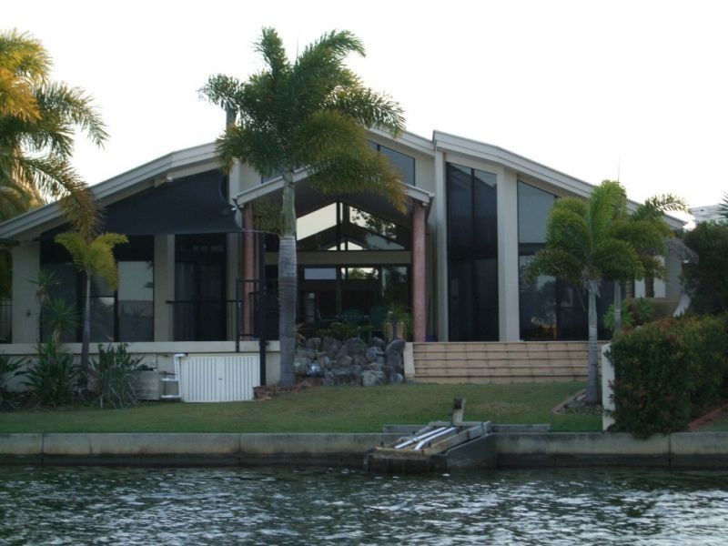 Noosa Waters QLD 4566