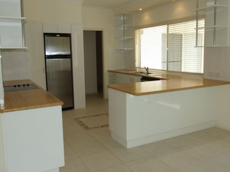 Noosa Waters QLD 4566