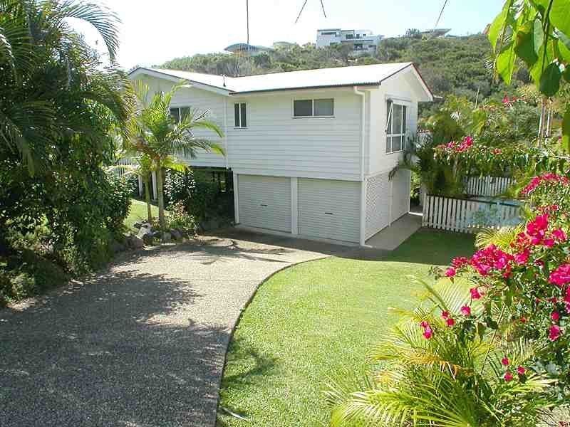 12 Surfside Court, Sunshine Beach QLD 4567