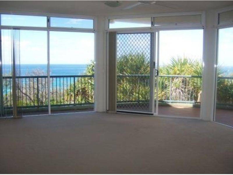 3, 11 Tingira Crescent, Sunshine Beach QLD 4567