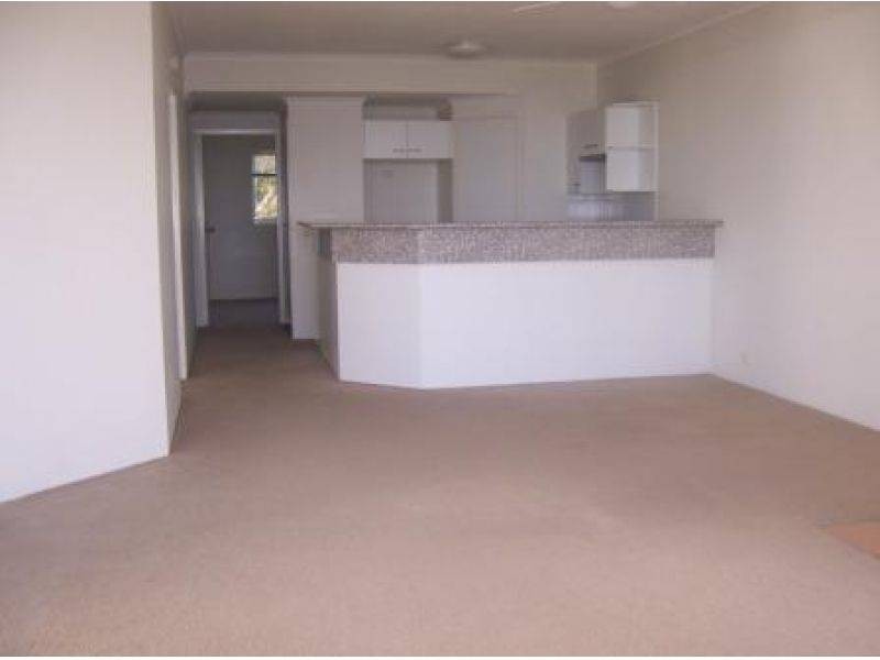 3, 11 Tingira Crescent, Sunshine Beach QLD 4567