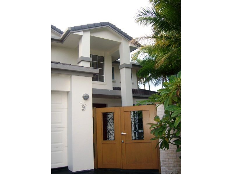 Noosa Waters QLD 4566