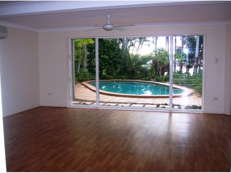 Noosa Waters QLD 4566