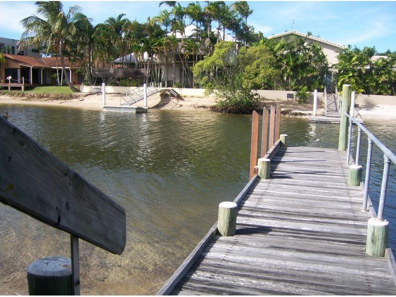 1, 5 Peza Court, Noosa Heads QLD 4567