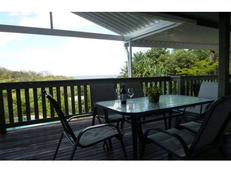 Castaways Beach QLD 4567