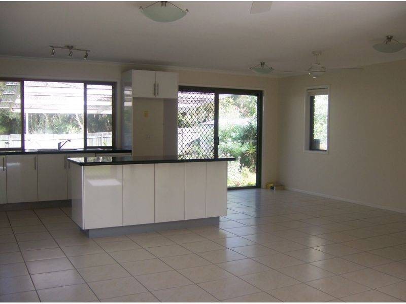 16 Wantima Street, Noosa Heads QLD 4567