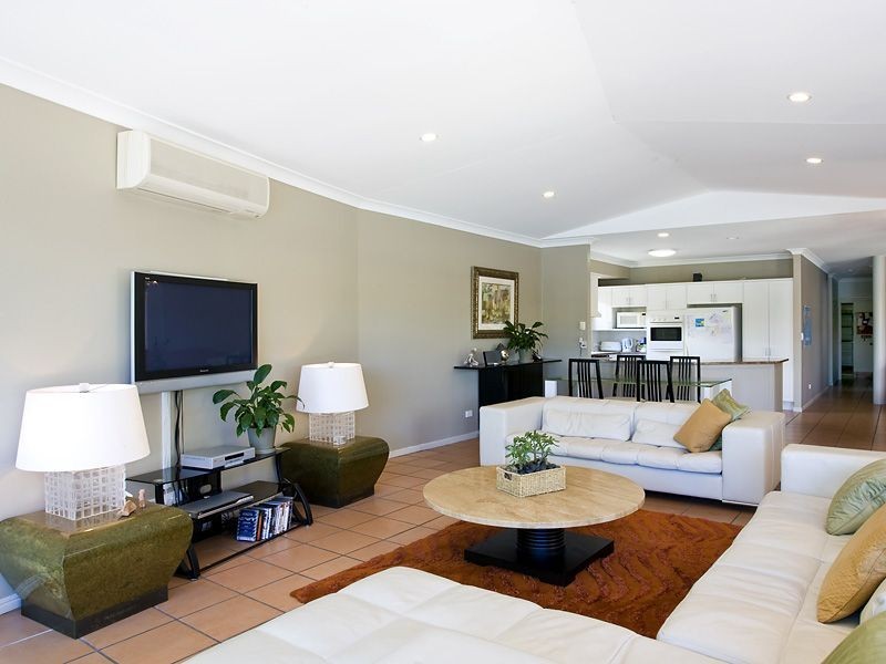 Noosa Waters QLD 4566