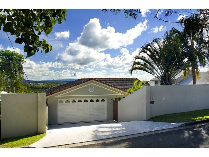 19 Arkana Drive Drive, Noosa Heads QLD 4567