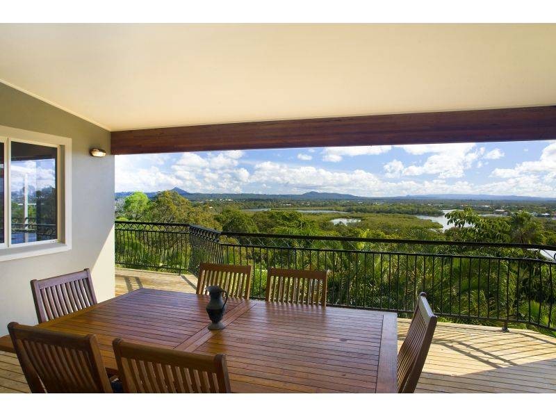 19 Arkana Drive Drive, Noosa Heads QLD 4567