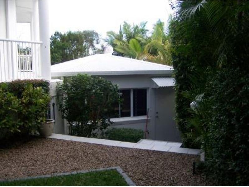 9 Mainsails Square, Noosa Heads QLD 4567