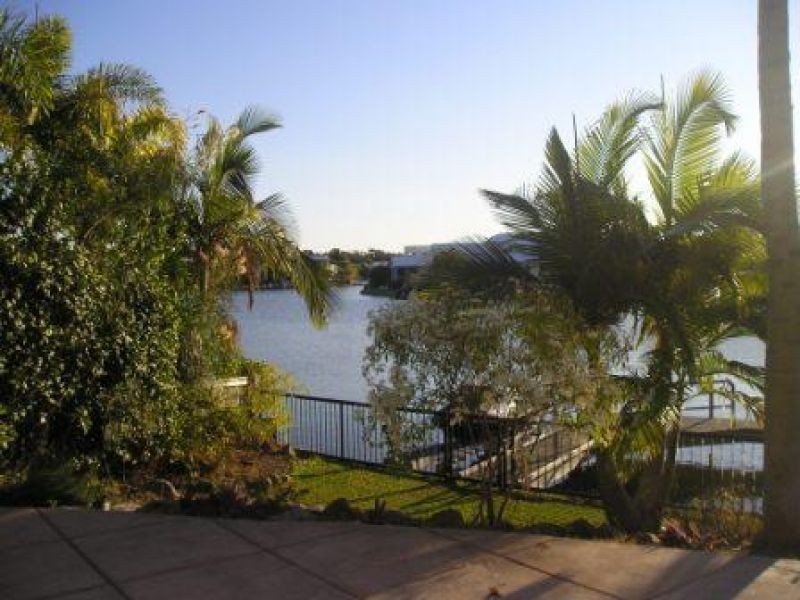 Noosa Waters QLD 4566