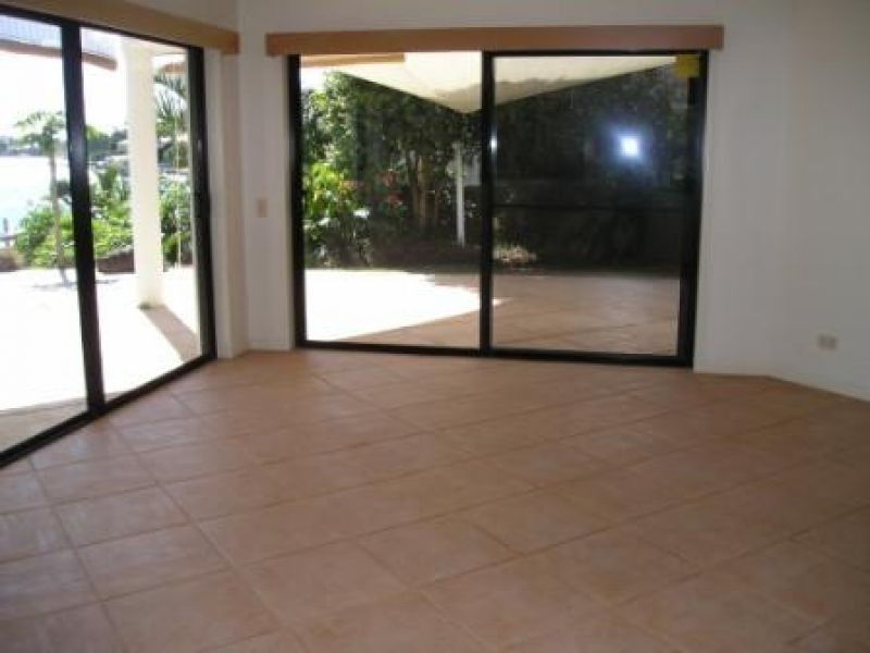 Noosa Waters QLD 4566