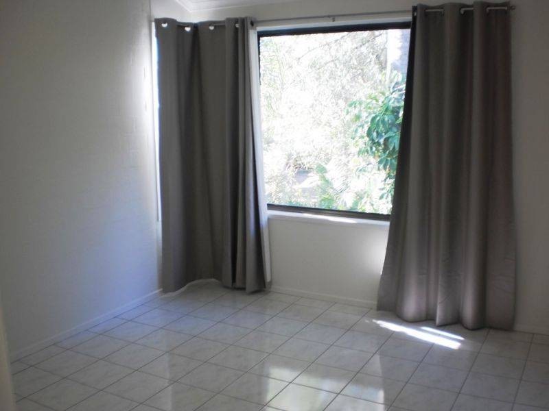 2 Dolphin Crescent, Noosaville QLD 4566