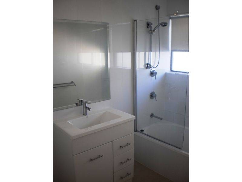 16 Sleepy hollow Drive, Noosa Heads QLD 4567