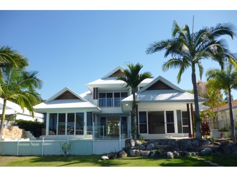 Noosa Waters QLD 4566