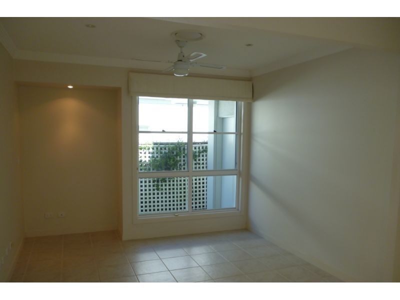 Noosa Waters QLD 4566