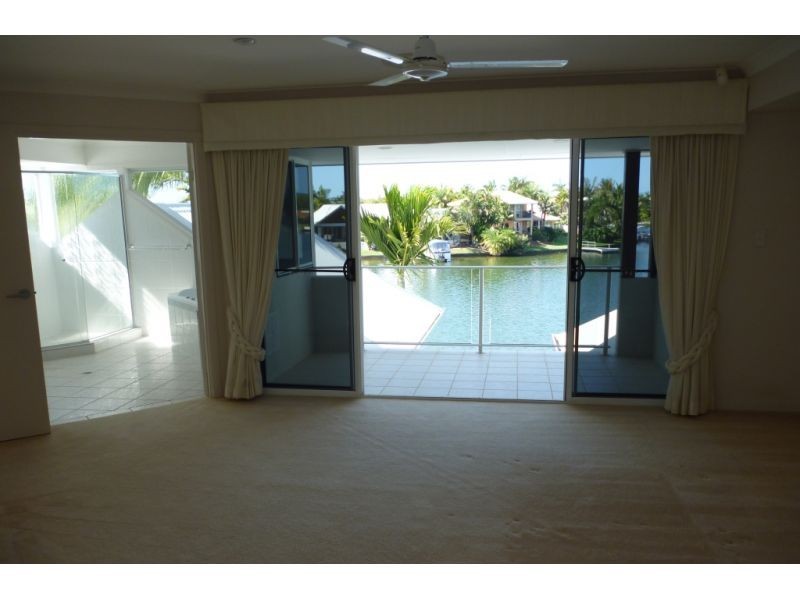 Noosa Waters QLD 4566