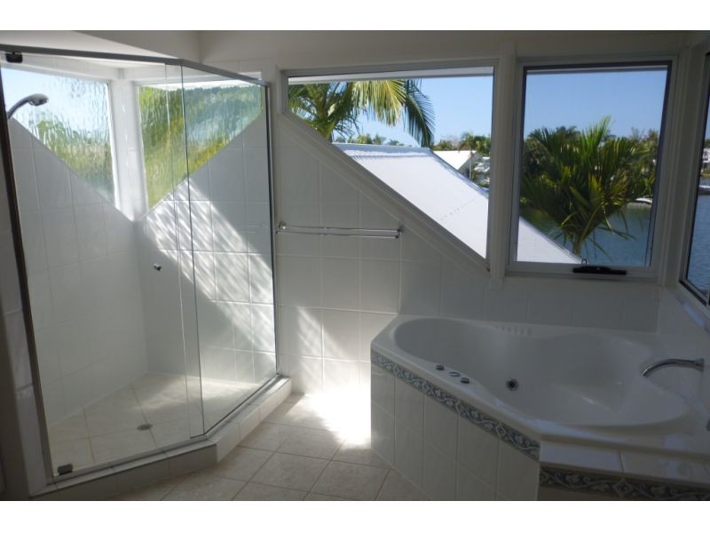 Noosa Waters QLD 4566