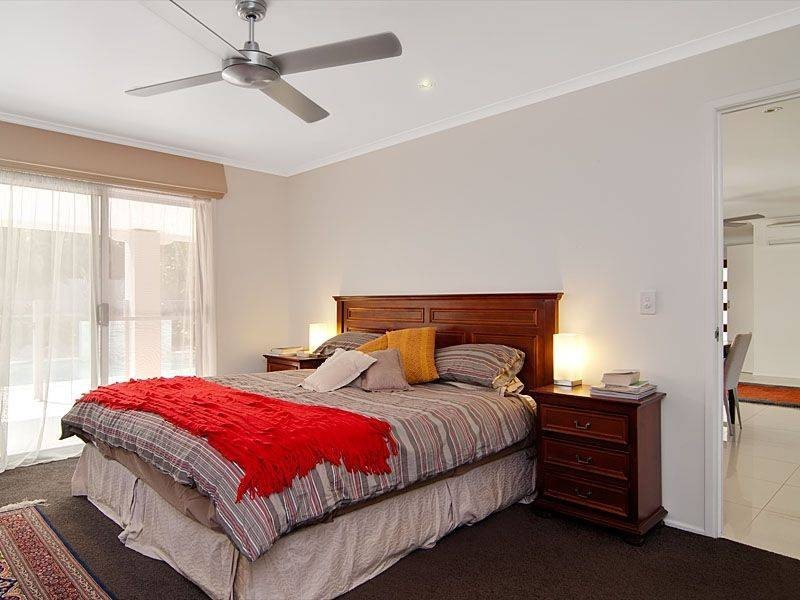 24 Wollomia Way, Sunrise Beach QLD 4567