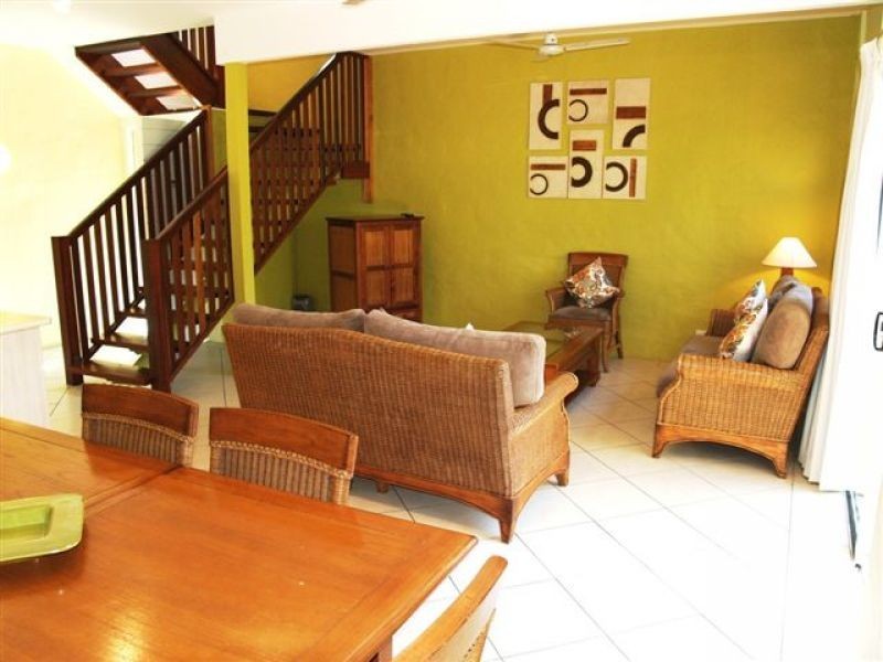 Little Cove QLD 4567