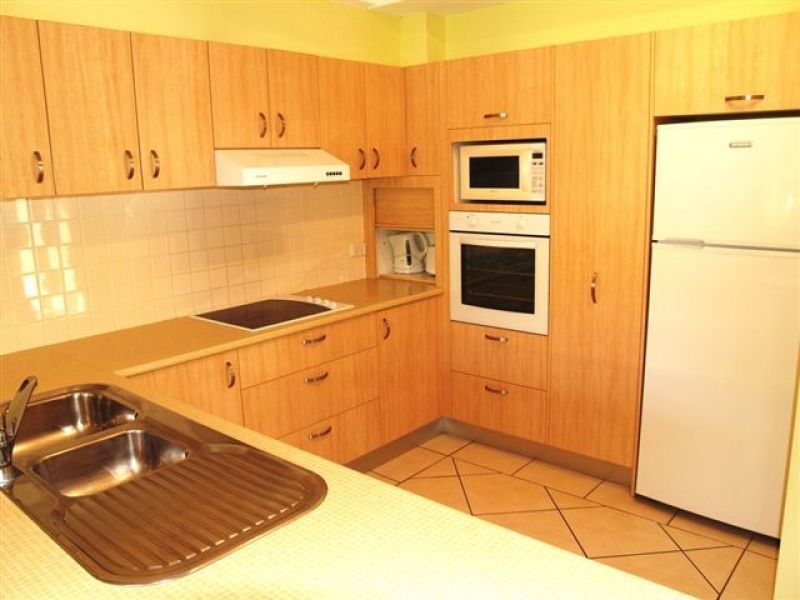 Little Cove QLD 4567