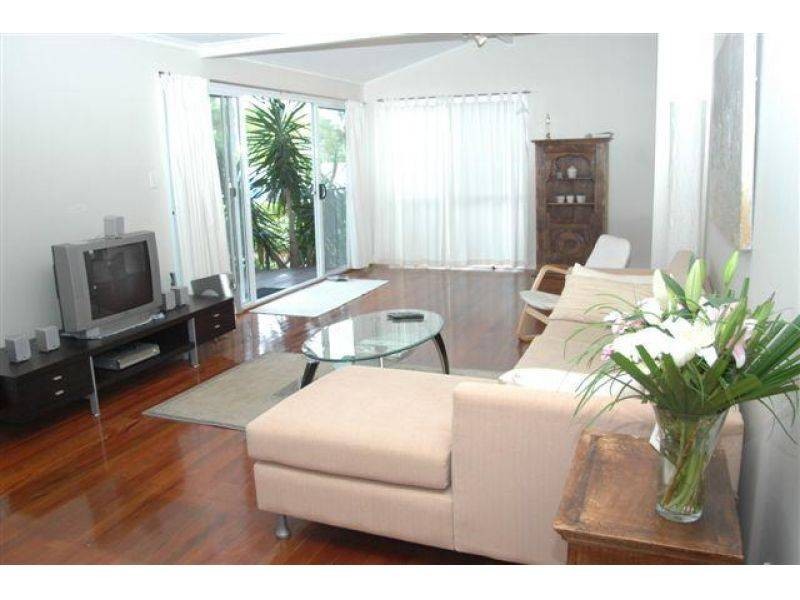 35 Orealla Crescent, Sunrise Beach QLD 4567