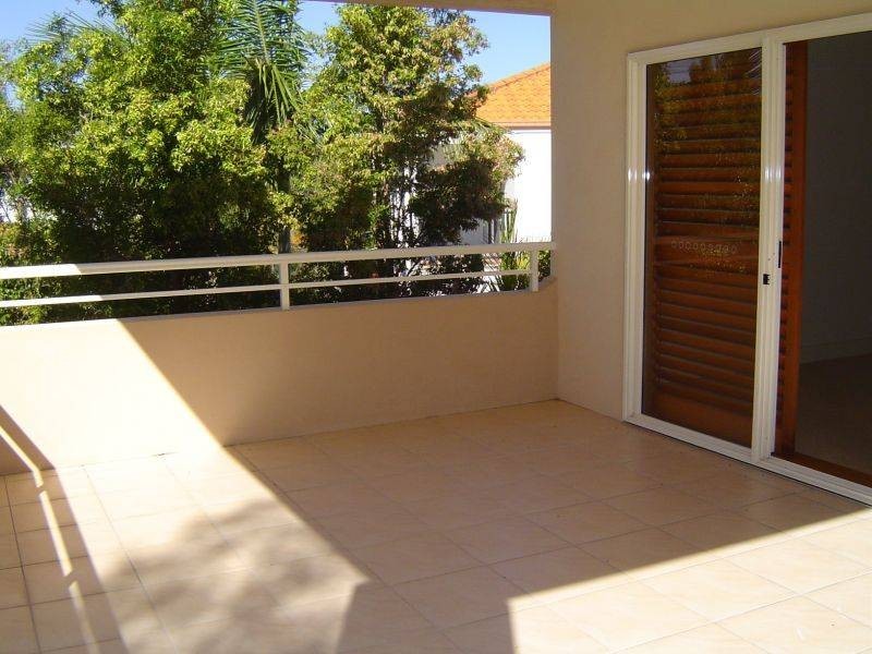 2, 49 Bluefin Court, Noosaville QLD 4566