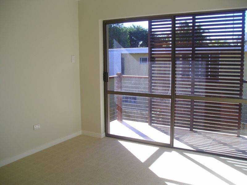 1, 23 Thomas Street, Noosaville QLD 4566