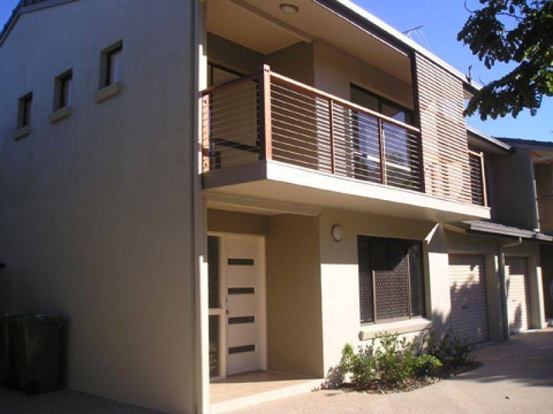 1, 23 Thomas Street, Noosaville QLD 4566