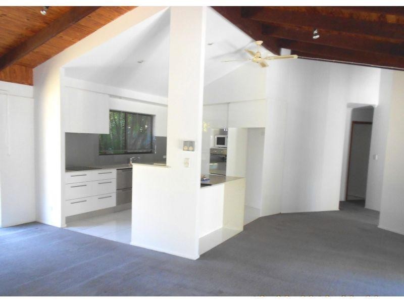 10 Cooran Court, Noosa Heads QLD 4567