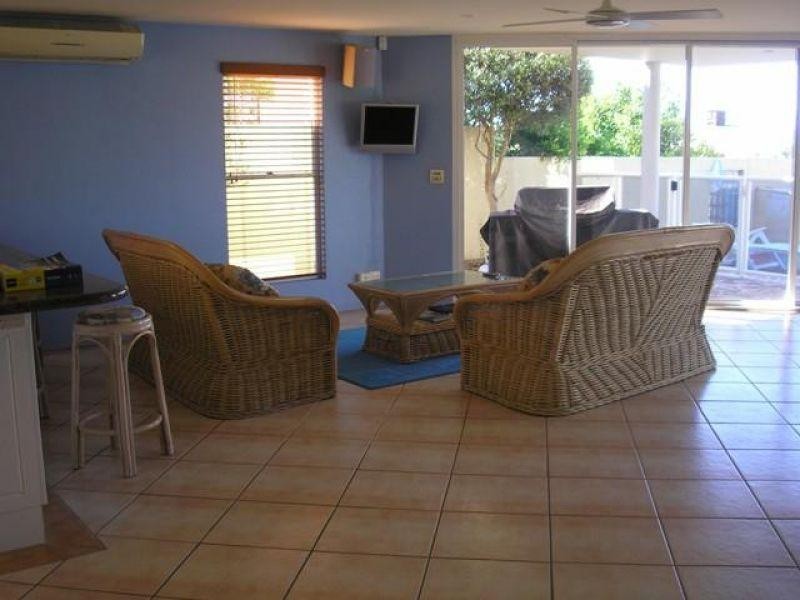 35 Sobraon Street, Sunrise Beach QLD 4567