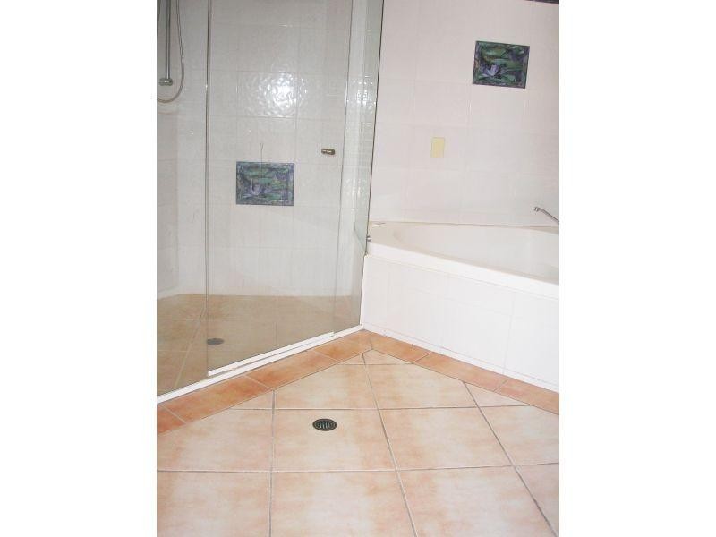 35 Sobraon Street, Sunrise Beach QLD 4567