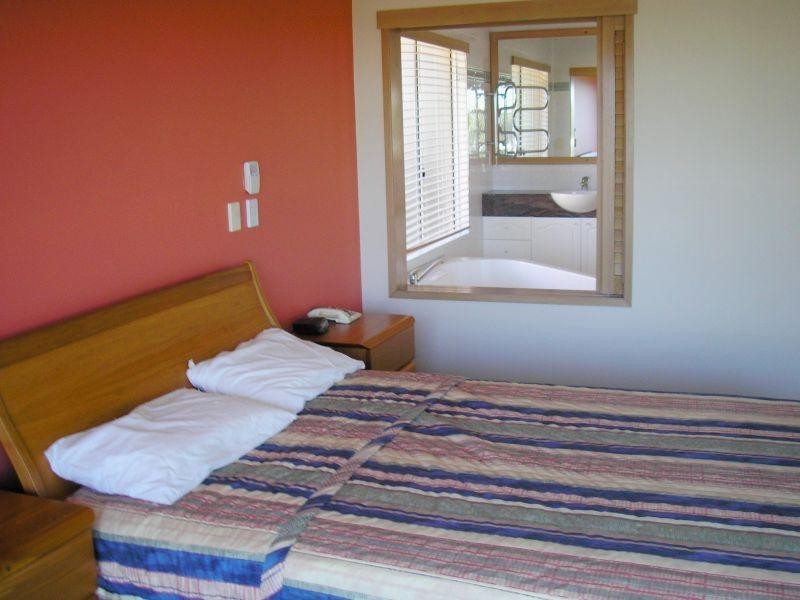 35 Sobraon Street, Sunrise Beach QLD 4567