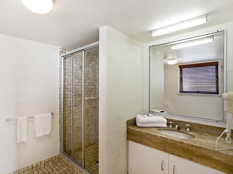 1 Edgar Bennet Avenue, Noosa Heads QLD 4567