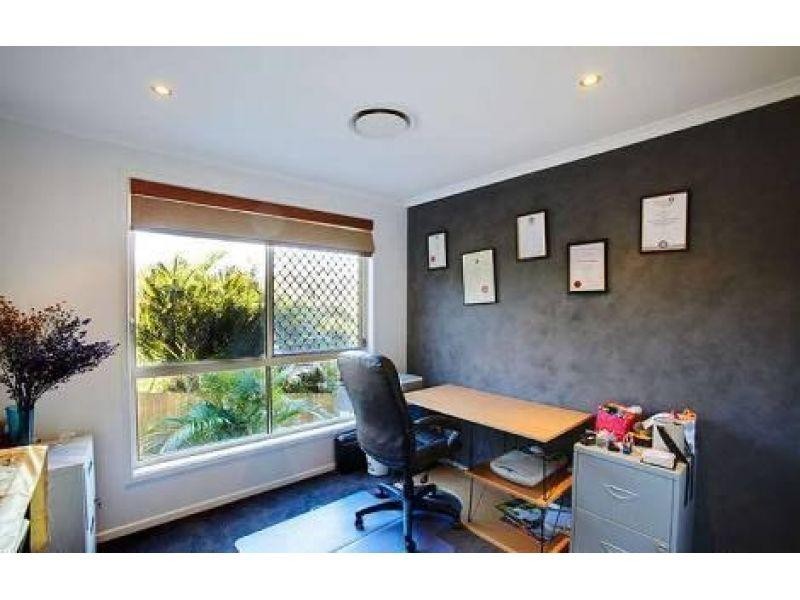 1 Driftwood Drive, Castaways Beach QLD 4567