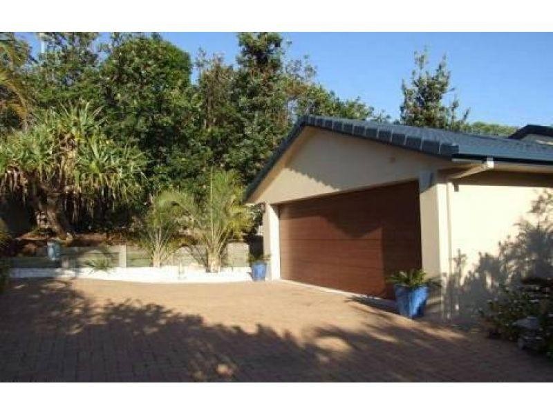 1 Driftwood Drive, Castaways Beach QLD 4567