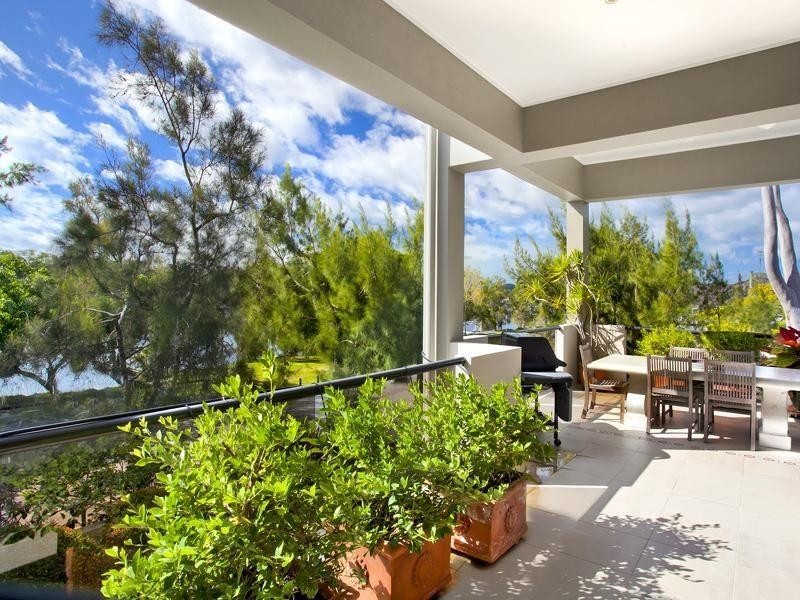 2/11 Hilton Esplanade, Noosaville QLD 4566