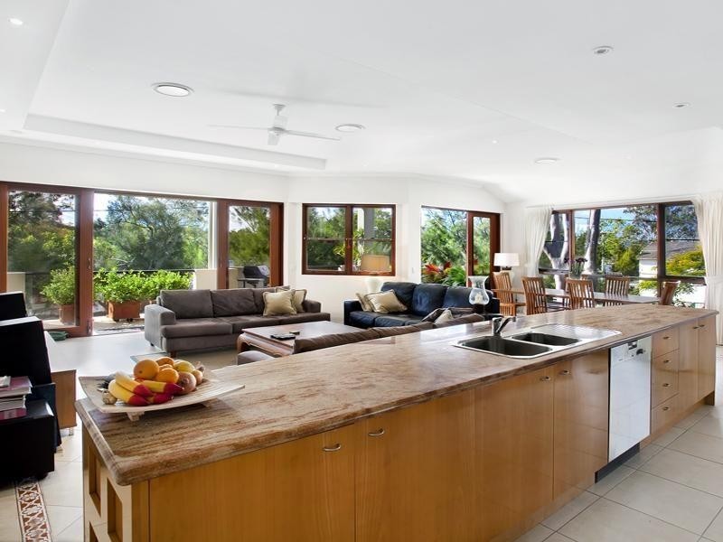 2/11 Hilton Esplanade, Noosaville QLD 4566