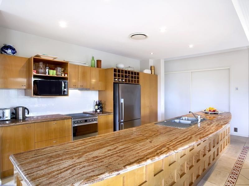 2/11 Hilton Esplanade, Noosaville QLD 4566