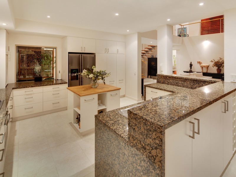 527/61 Noosa Springs Drive, Noosa Heads QLD 4567