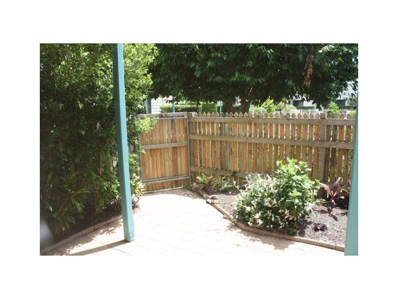 13/15 The Cockleshell, Noosaville QLD 4566